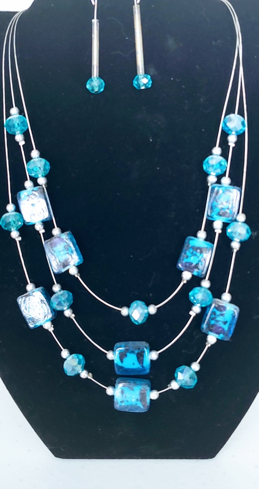 ☀SALE 4 for$20☀              Earring and Necklace Set